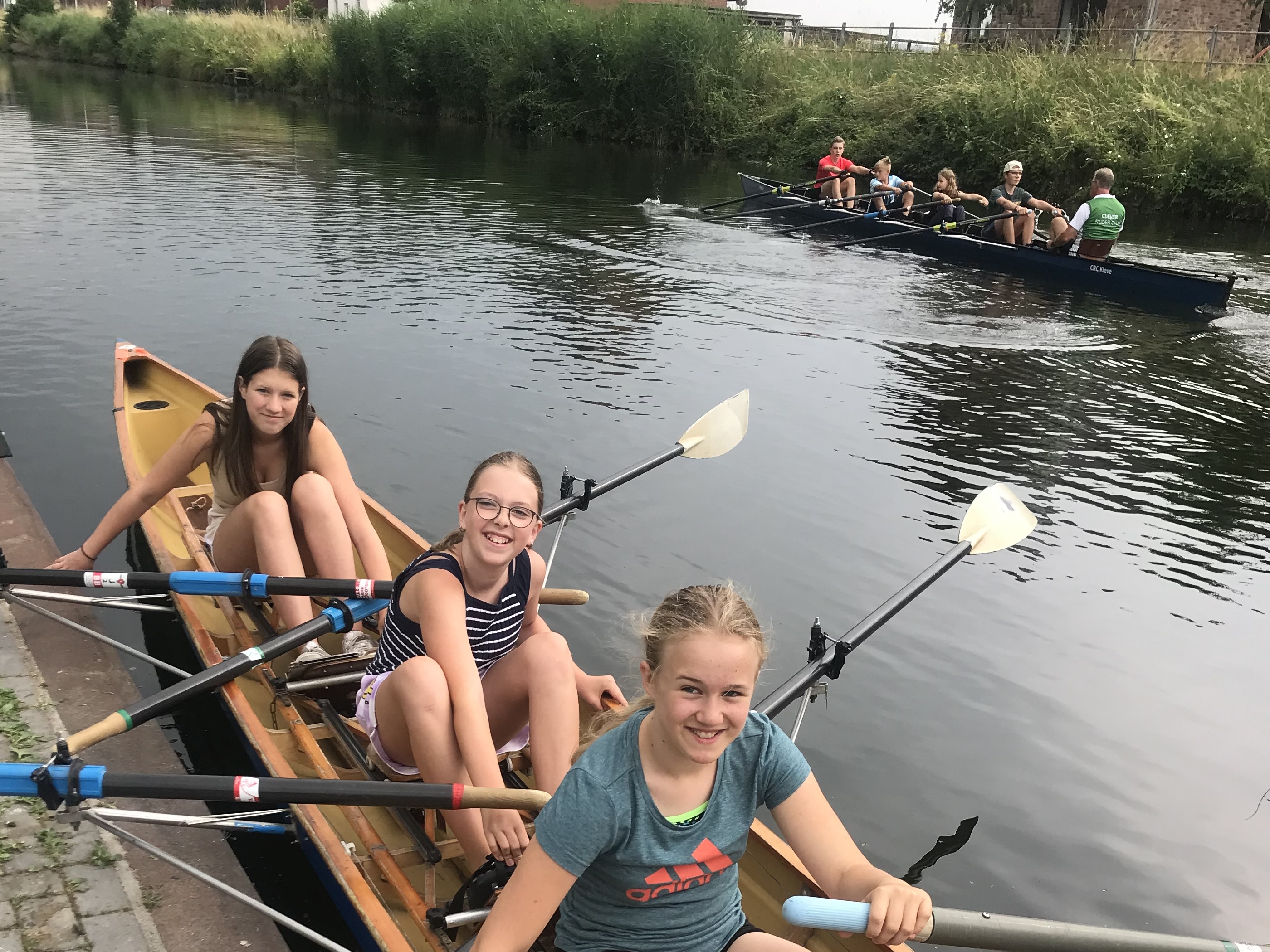 Jugendliche können in Kleve in den Ferien rudern lernen. Foto: CRC